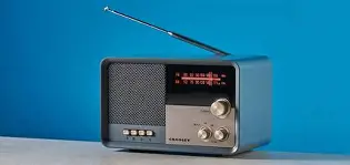 Is the Crosley Tribute Radio better than the Audio Technica Ath Cks50Tw2? We Tested Both